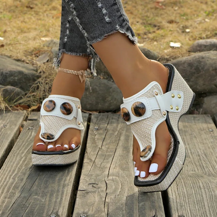 Evelina Resin Slides